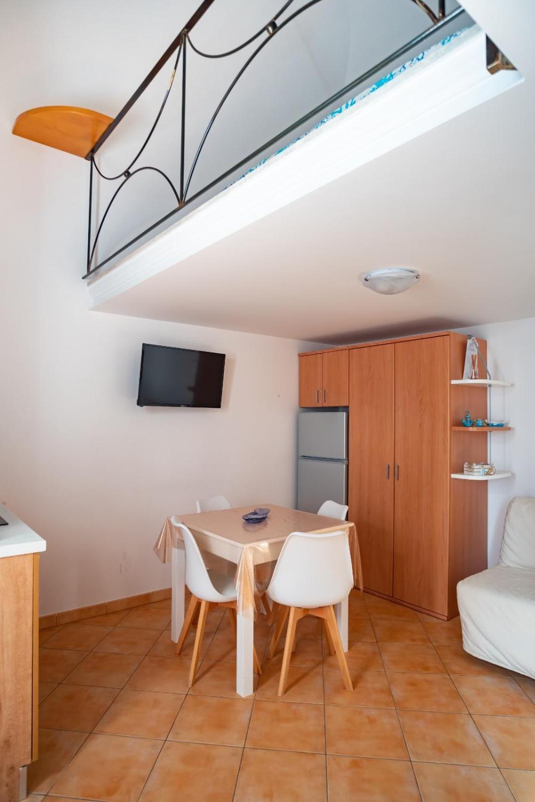 Casa Vacanze "Il Baffo E Il Mare" Cetara Εξωτερικό φωτογραφία